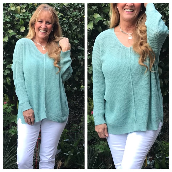 Feels Like Heaven! Seamed Lightweight Sweater - Picture 2 of 8